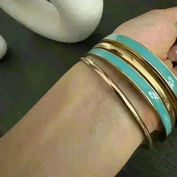 Chic Gold and Turquoise Bangle Set - Picture 2 of 11
